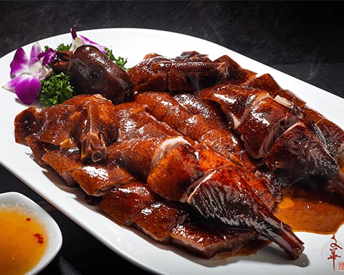mon-chinh